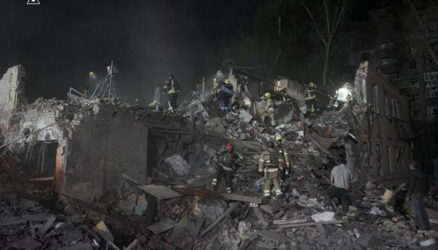 Масштабна атака Росії на Київ: число постраждалих досягло 63 осіб, 9 людей загинули.