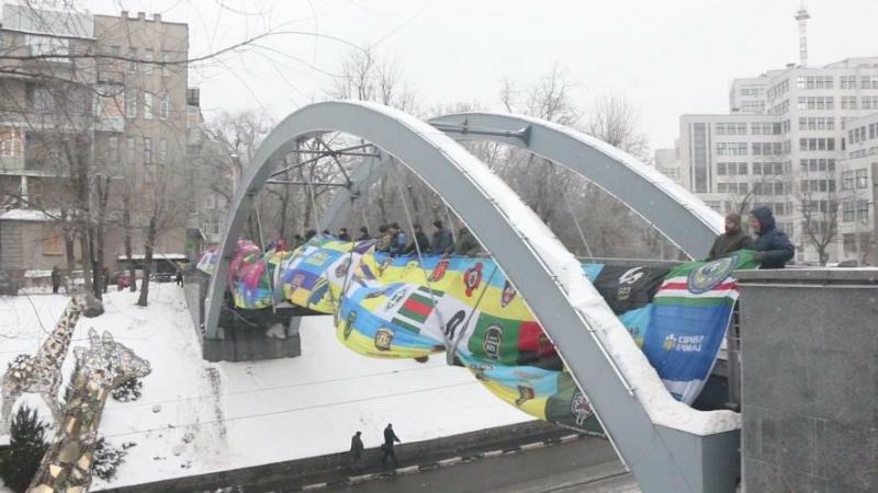 День Соборності України: Харків'яни, незважаючи на військову загрозу, створили ланцюг єдності – ФОТО, ВІДЕО