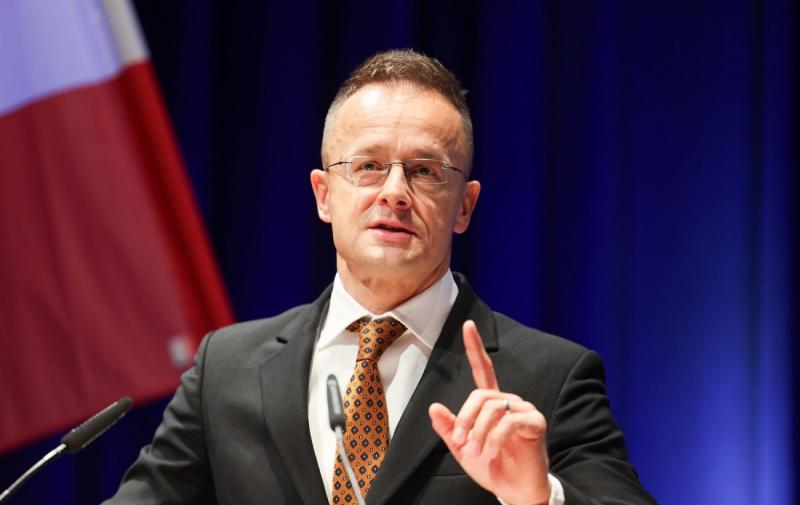 Угорщина знову викликає суперечки з Україною: до обговорення долучився Сійярто.