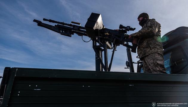 Сили протиповітряної оборони збили більше десяти ворожих безпілотників, які становили загрозу для столиці, повідомляє КМВА.