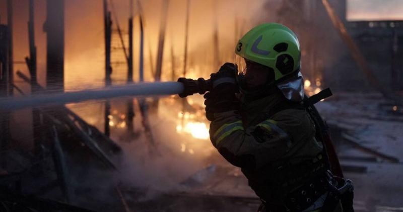 Армія Росії здійснила атаки на Дніпропетровську область за допомогою дронів, внаслідок чого постраждала жінка. -- online.ua