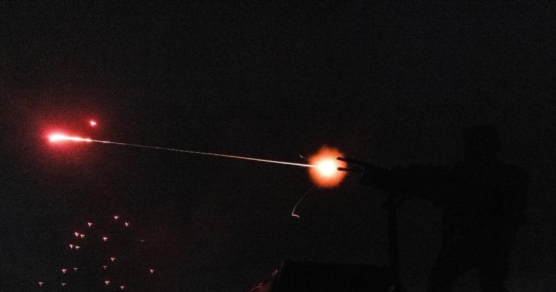У Київській області внаслідок російської атаки постраждали приватні житлові будинки та автомобілі, повідомляє обласна військова адміністрація.