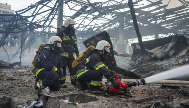 Зеленський повідомив, що вночі Росія здійснила атаки на Україну, запустивши понад 400 безпілотників і 40 ракет.