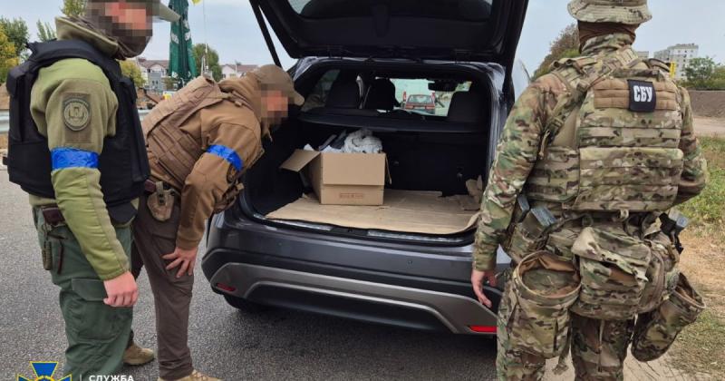 У Києві в одному з районів проводяться операції Служби безпеки України. Рух транспорту буде обмежено, а також здійснюватимуться перевірки документів та інші заходи.