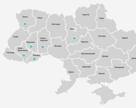 Непогода залишила без електропостачання більше 100 населених пунктів у шести регіонах.