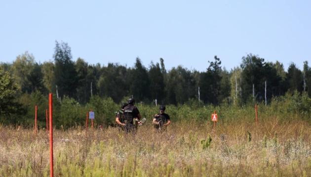 У Київській області вже очищено від вибухонебезпечних предметів 7,5 тисяч гектарів сільськогосподарських угідь, повідомляє обласна військова адміністрація.