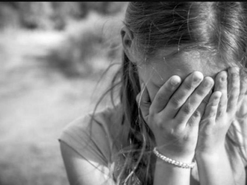 Семирічний хлопчик випадково вистрілив у свою шестирічну сусідку: що ж трапилося?