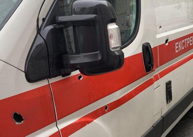 У Херсоні російські війська атакували бригаду швидкої допомоги, внаслідок чого є один поранений.