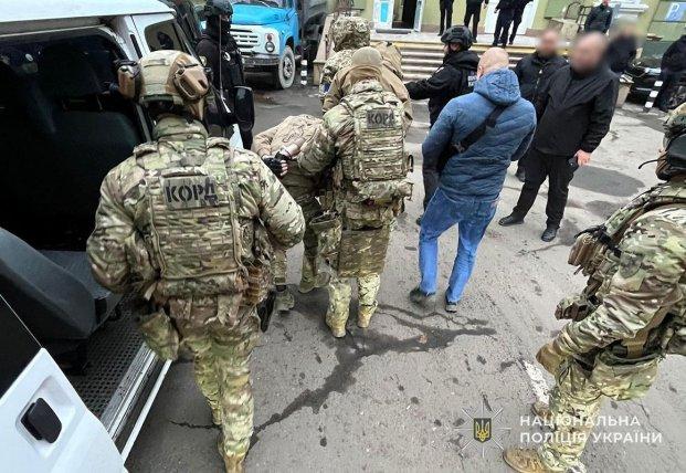 У Тернополі група військових займалася викраденням та катуванням людей: деталі та відеозапис затримання | FaceNews.ua: новини України.