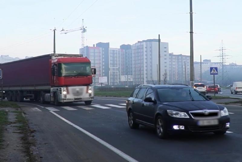 Обмеження на автомобільний рух у Києві: в яких районах і в які дні чинитимуться незручності.