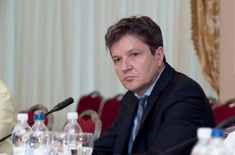 Колишнього заступника міністра енергетики та виконуючого обов'язки віце-президента Енергоатома затримали через підозру в розкраданні 18,6 мільйона гривень.