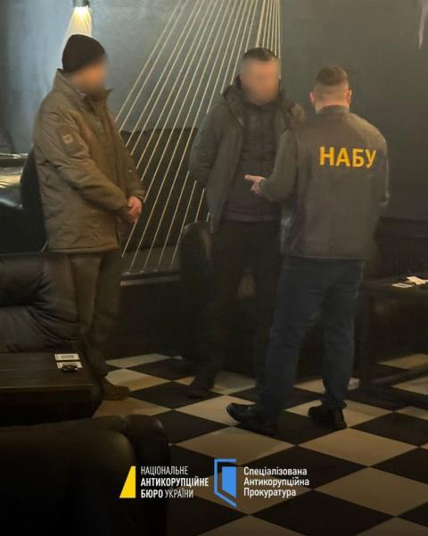 Співробітнику СБУ, затриманому за отримання хабаря в розмірі $68 тисяч, висунули підозру - Новини Весь Харків.