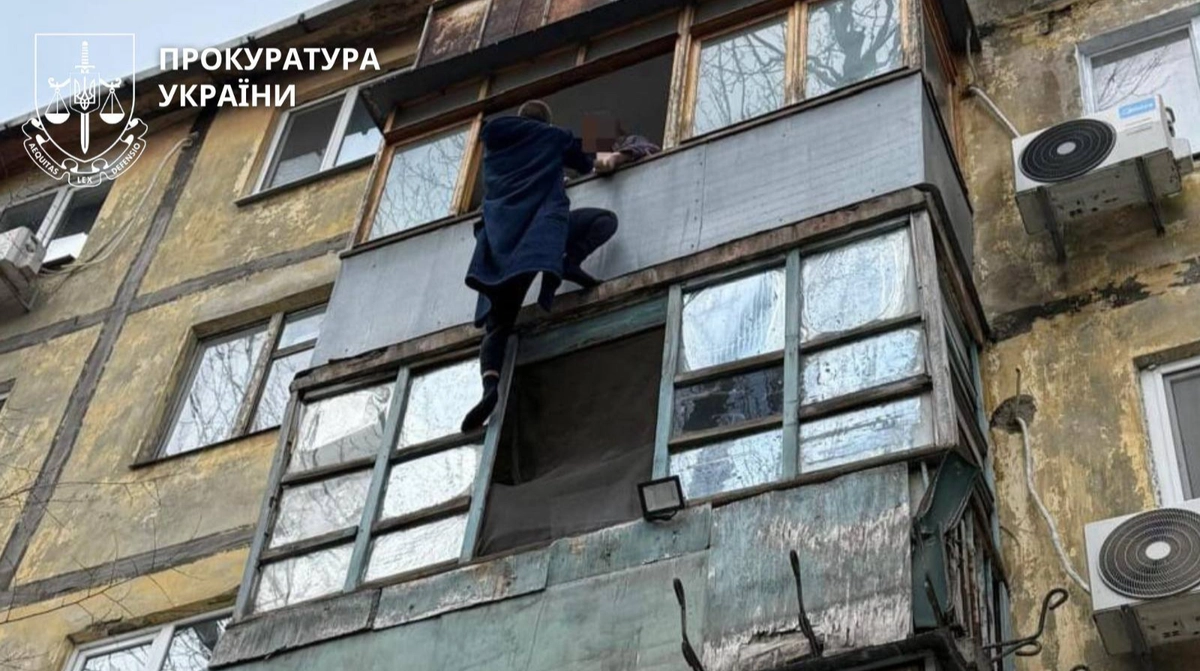 У Дніпрі виявили схему дезертирства, за якою військових вивозили з частин та медичних закладів за суму від 4 до 15 тисяч доларів.