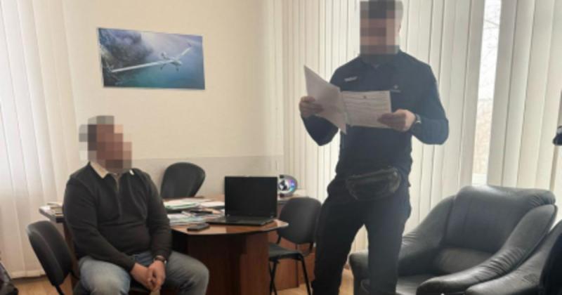 Державне бюро розслідувань виявило схему ухилення від мобілізації в одному з університетів Києва - повідомлення bigmir)net.