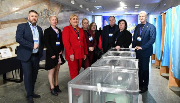 До Ради суддів за підсумками першого туру голосування пройшли 23 претенденти.