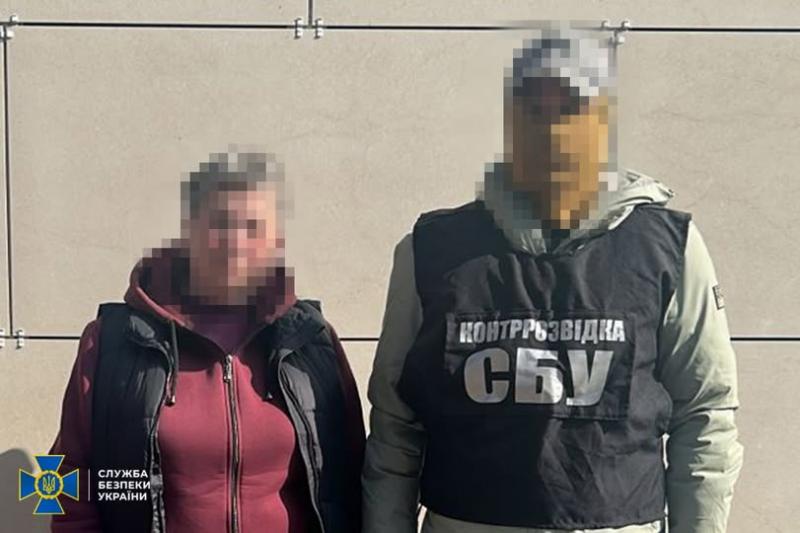 Служба безпеки України затримала російську агентку, яка здійснювала шпигунство за військовими ешелонами в Київській та Харківській областях - повідомляє Весь Харків.