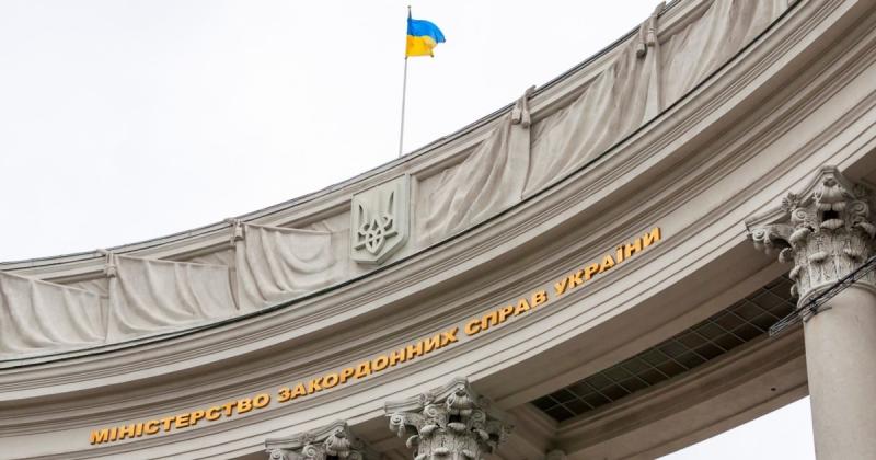 У Міністерстві закордонних справ підтвердили, що курс на приєднання до НАТО залишається незмінним, незважаючи на висловлювання Залужного.